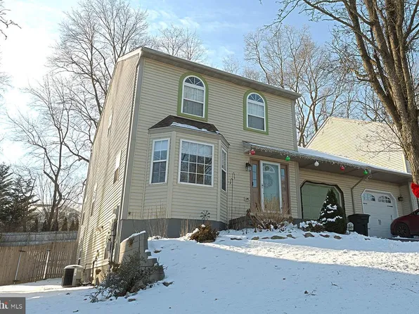 10 Sabrina St, Wernersville, PA 19565