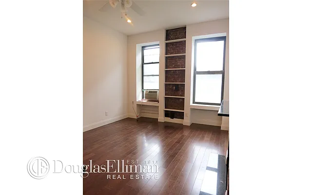 Rented by Douglas Elliman | media 23