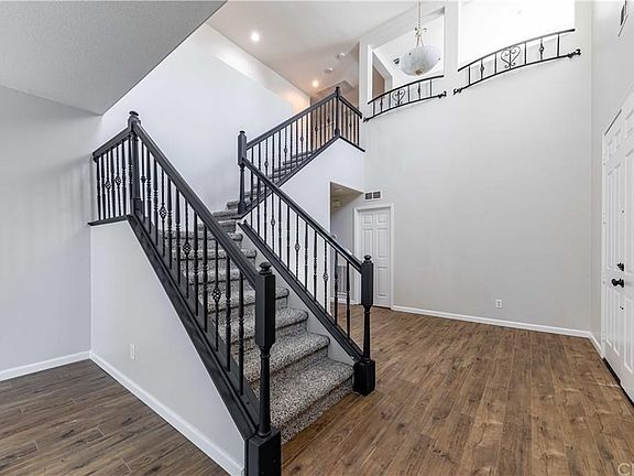 2nd image of 42302 Regents Hill Cir