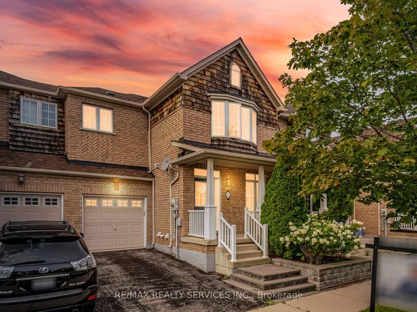 5 Westhampton Way, Hamilton, ON L8E 6C8