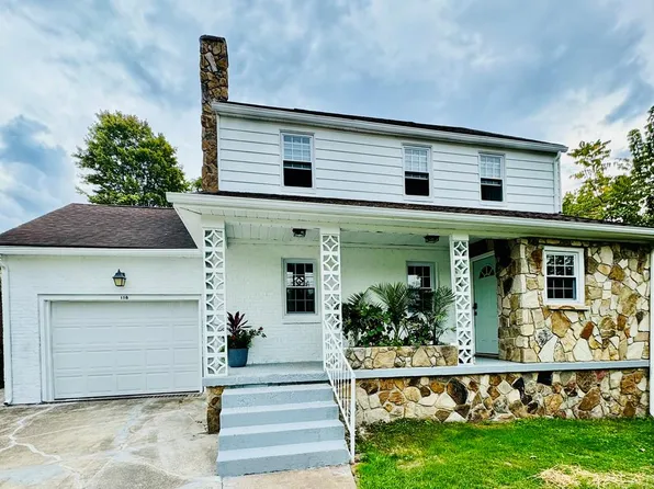 116 Harvey Ave, Oak Hill, WV 25901