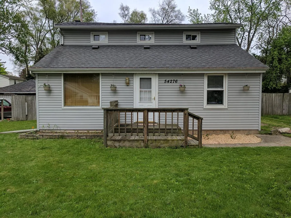 54276 Terrace Ln photo 1