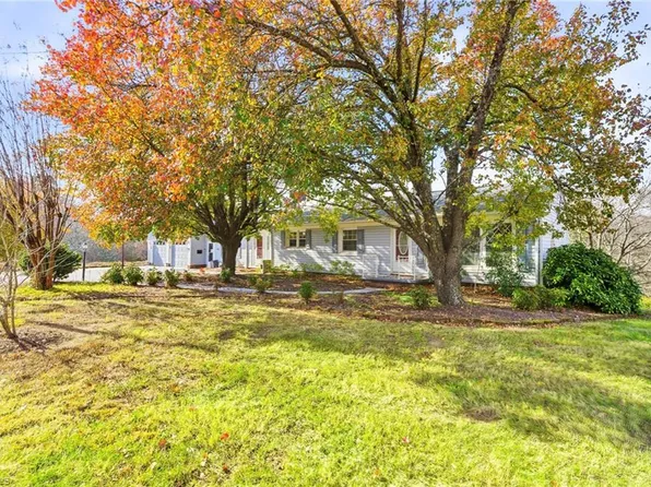 1402 Cherry Ln, Graham, NC 27253