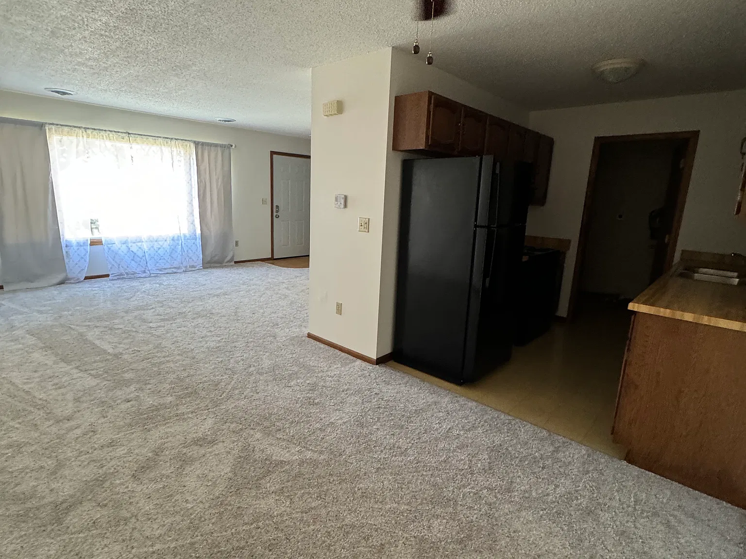 2 bed, 1.5 bath, $1,200 — Photo 3