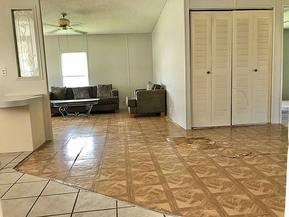 5th image of 1752 Douglas Ave #129