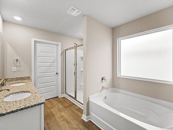 5th image of 18933 Markle Dr