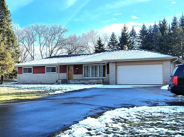 15725 Gebhardt ROAD, Brookfield, WI 53005
