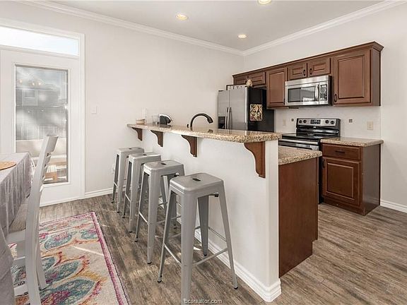 5th image of 4314 Whispering Creek Ct