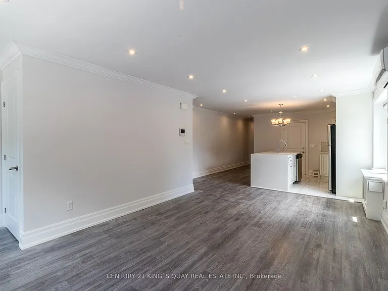 301 Cleveland St #301 — Photo 3