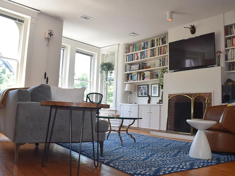 1851 Mintwood Pl NW — Photo 8