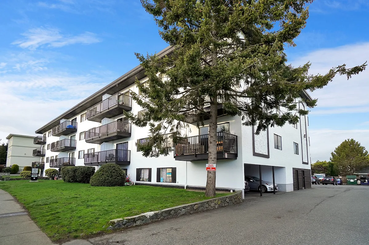 Blue Cedar Apartments — Photo 2