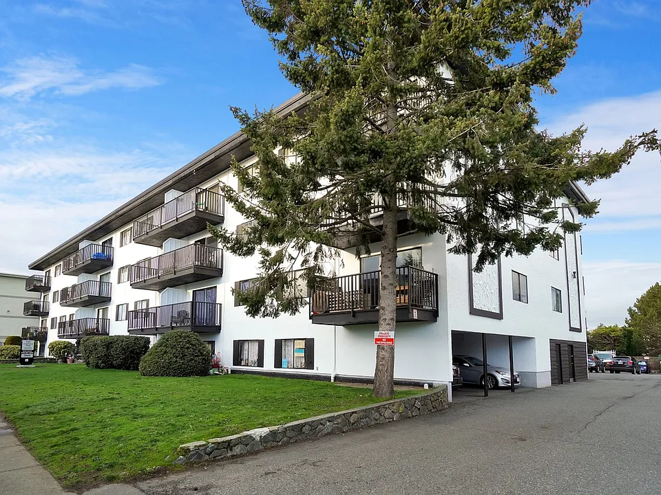 820 Craigflower Rd #220