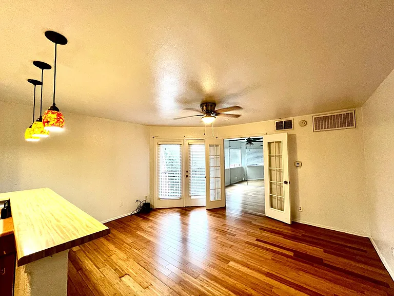 9839 Walnut St #305 — Photo 5