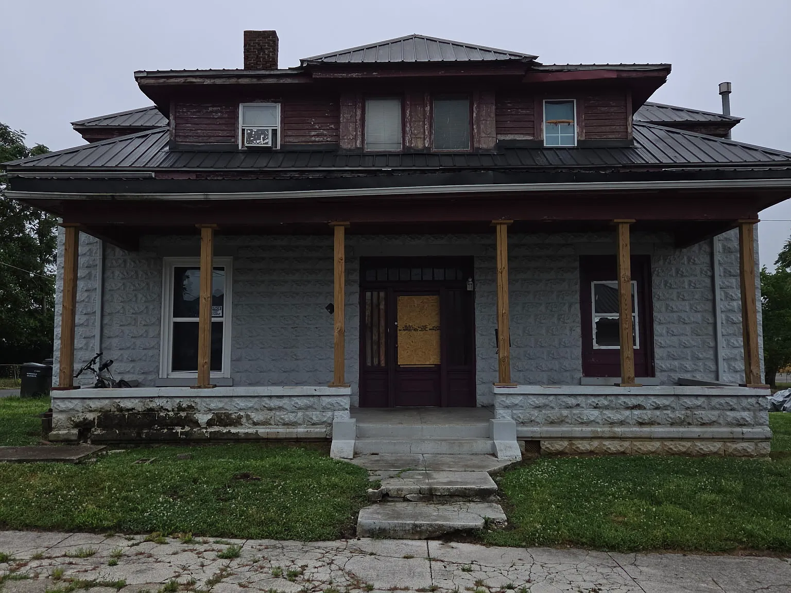 1 bed, $400 — Photo 1