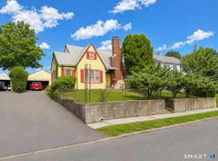 91 Garfield Ave, Danbury, CT 06810