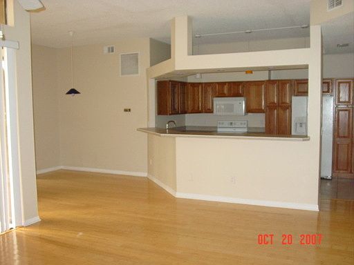 4th image of 2939 Lake Pineloch Blvd
