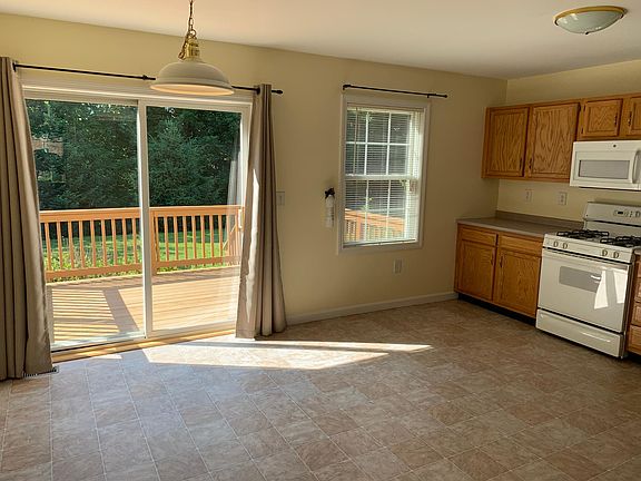 Large Eat in Kitchen