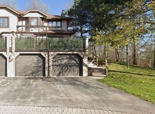 228 Kingswood Dr #3, Kitchener, ON N2E2K2