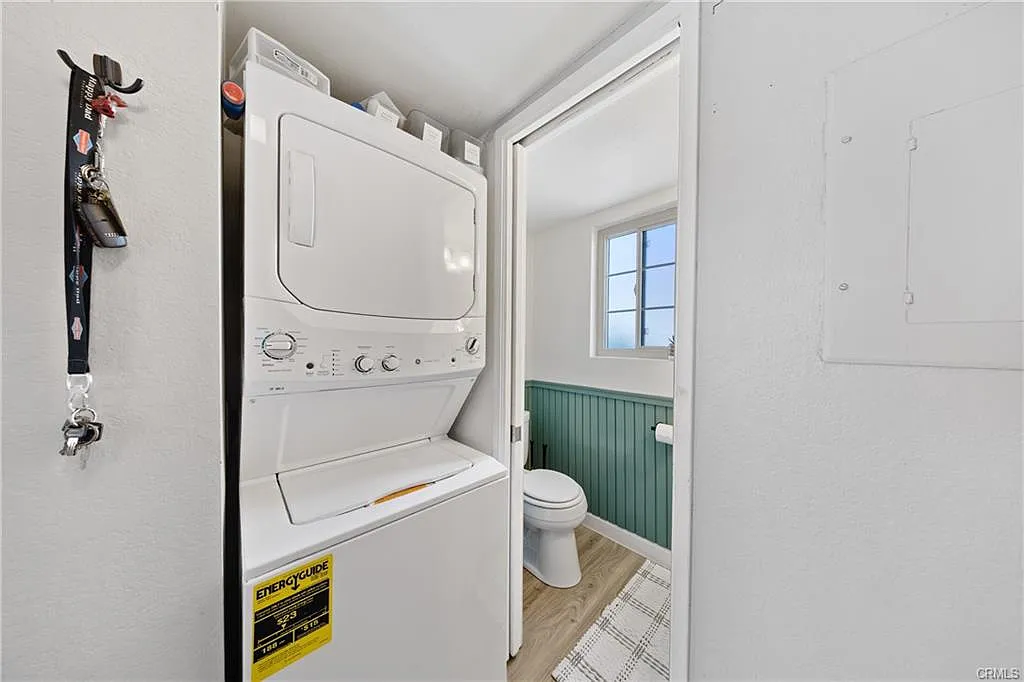 1 bed, 1.5 bath, 642 sqft, $2,500 — Photo 3