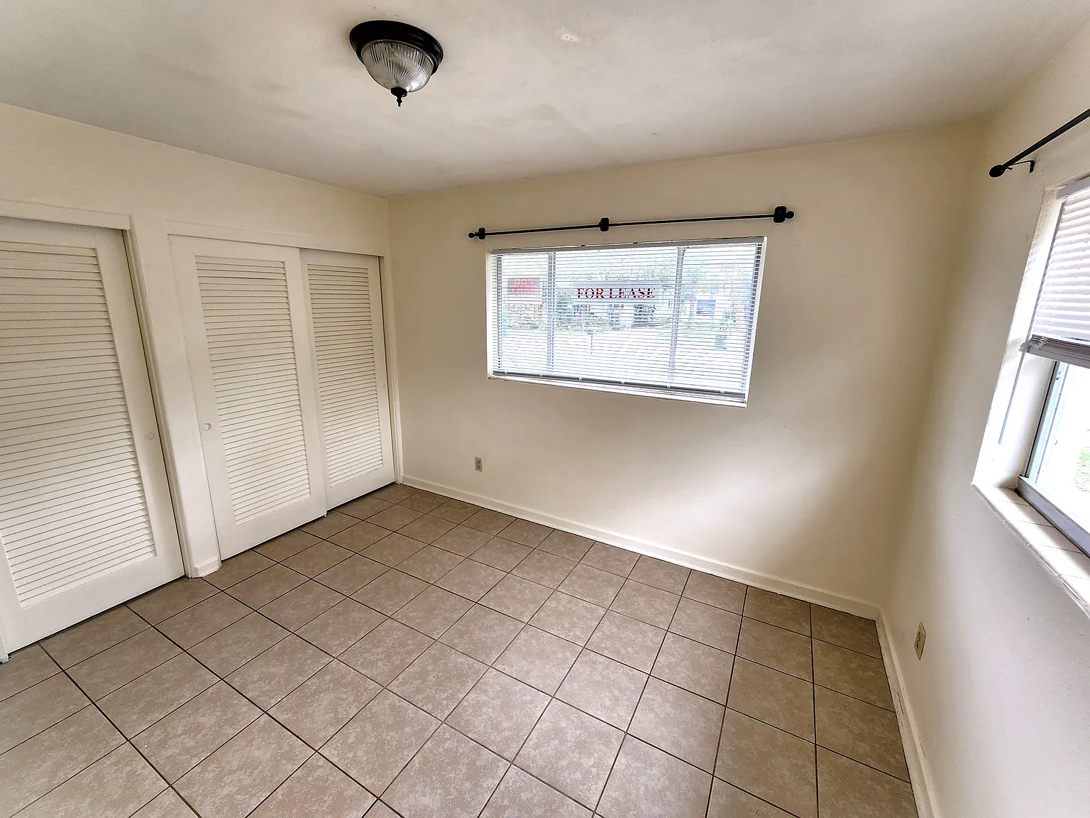 2 bed, 741 sqft, $1,440 — Photo 2