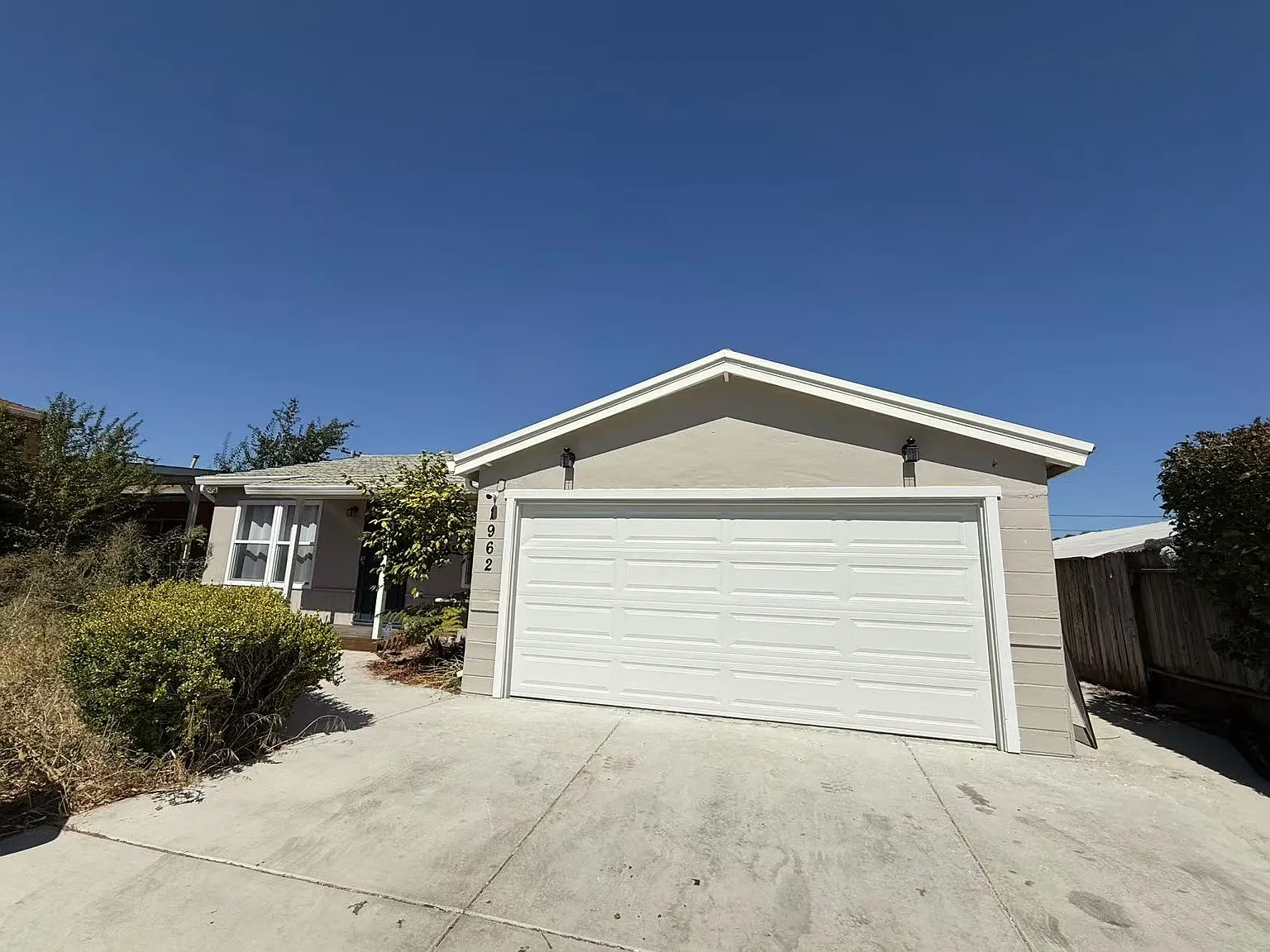 3 bed, 1440 sqft, $2,950 — Photo 1