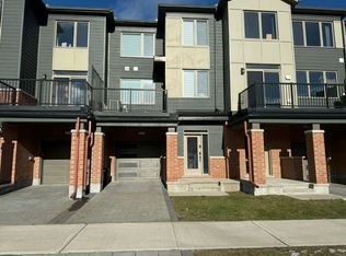 275 Squadron Cres, Ottawa, ON K1K5A3