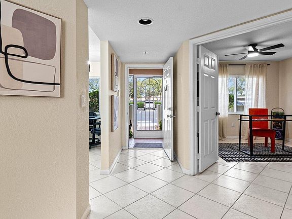 5th image of 12565 Imperial Isle Drive #106