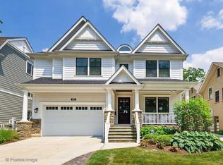 4811 Linscott Ave, Downers Grove, IL 60515