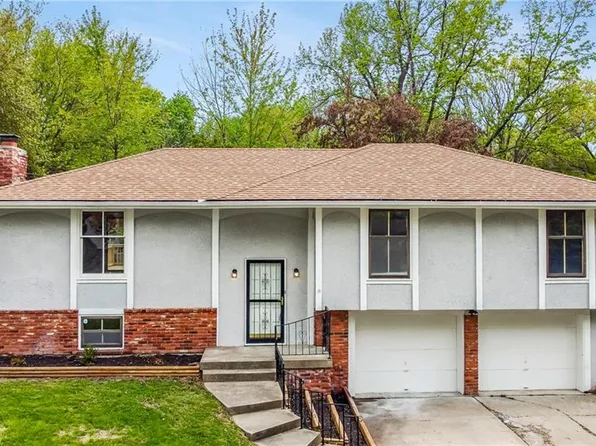 18901 Hanthorne Dr, Independence, MO 64057