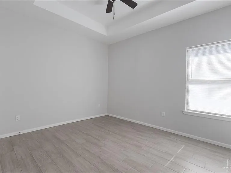 340 Eva St #8 — Photo 9