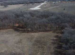 230 Luna Ct, Alvord, TX 76225