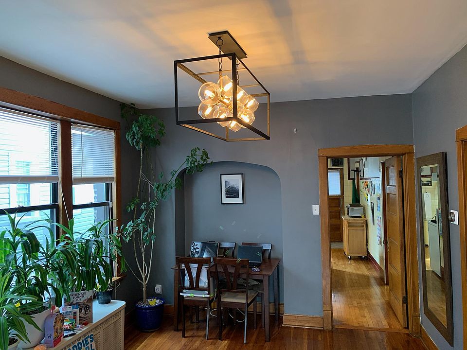 1st image of 3452 N Lawndale Ave #1