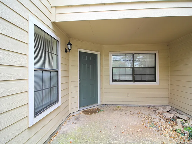 11610 Vance Jackson Rd #1083 — Photo 2