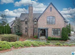 7401 Ridgecrest Court Rd, Vestavia Hills, AL 35242