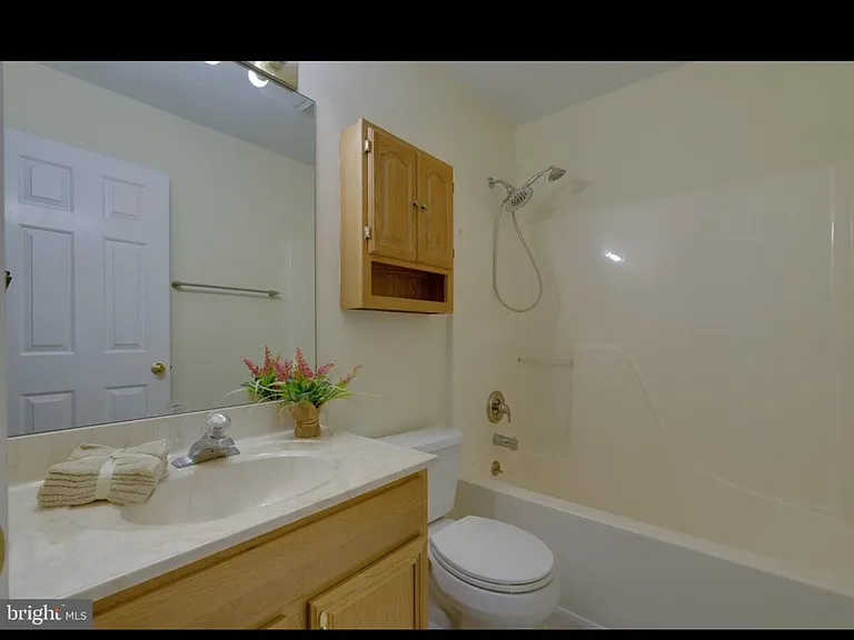 15 Deep Hollow Ln — Photo 17