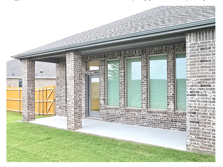 1333 Armitage Way — Photo 27