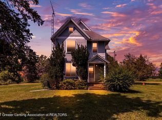 15150 Forest Hill Rd, Grand Ledge, MI 48837