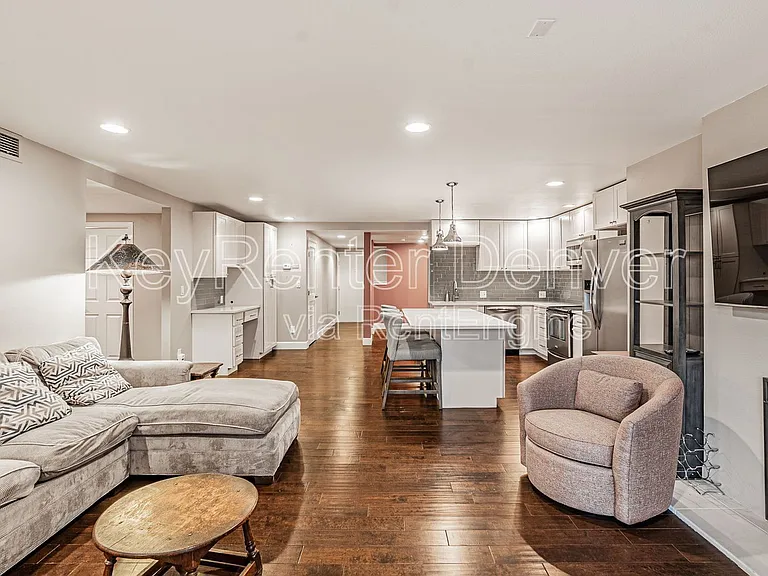 800 N Pearl St #202 — Photo 29