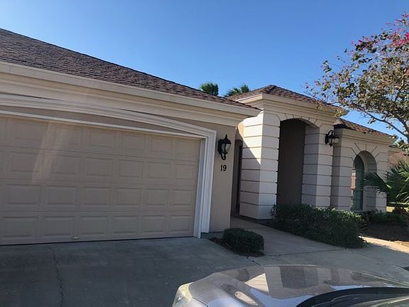 2nd image of 19 Hacienda Dr