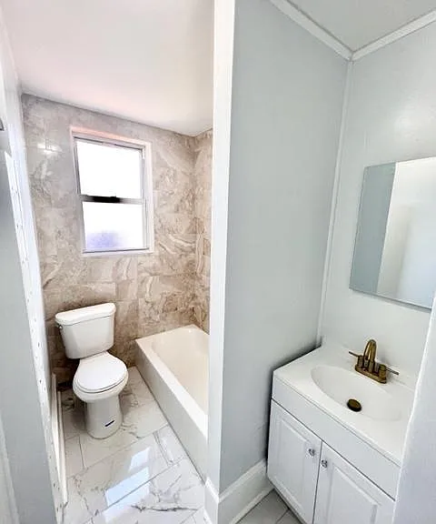 492 Park Ave #16 — Photo 8
