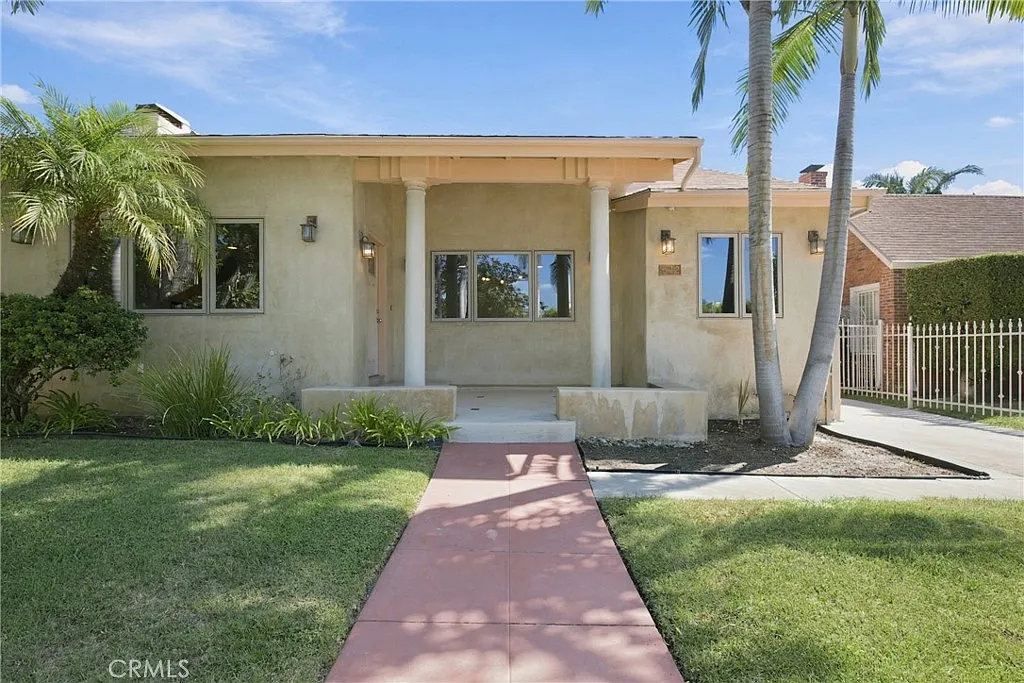 3 bed, 1998 sqft, $7,695 — Photo 1