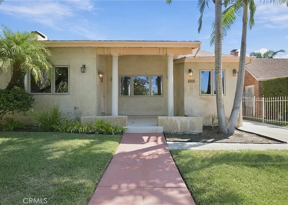 642 N Crescent Heights Blvd