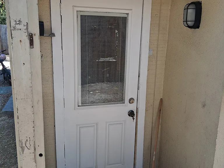 4461 Haines Rd N #4 — Photo 13
