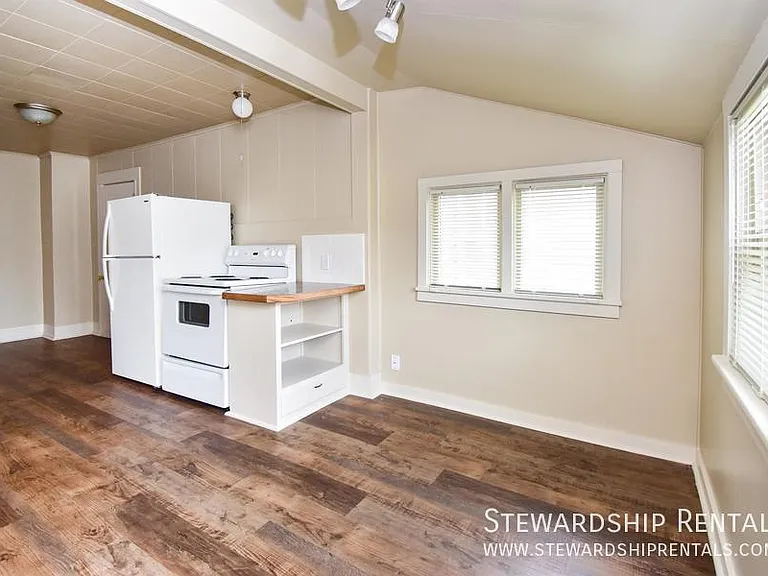 610 E 8th Ave #2 — Photo 4