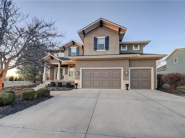 12324 W 162nd St, Overland Park, KS 66221