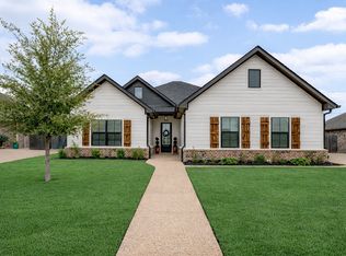 808 Gallant Fox, Hewitt, TX 76643