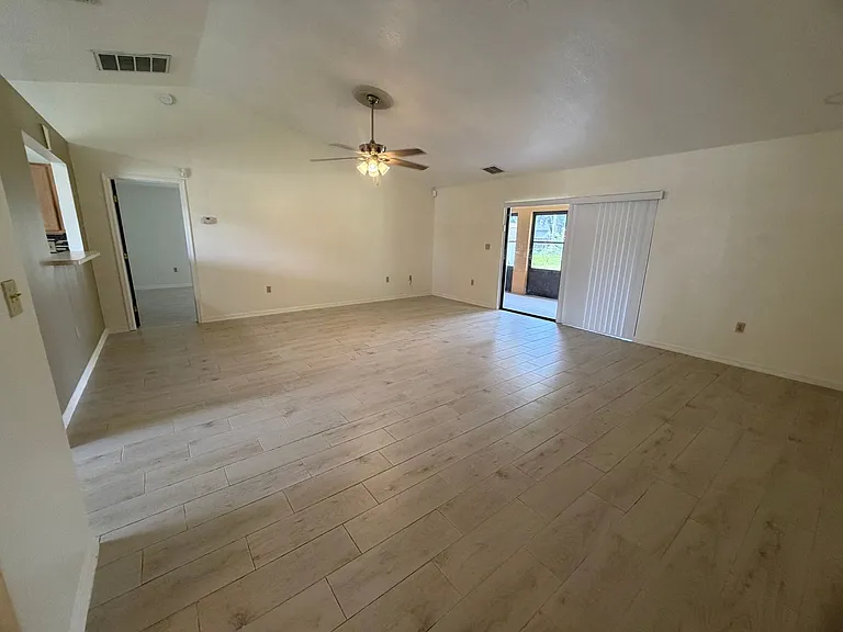 608 Antelope Ln — Photo 4