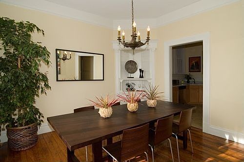www.GarfieldSquareHomes.com Dining Room 