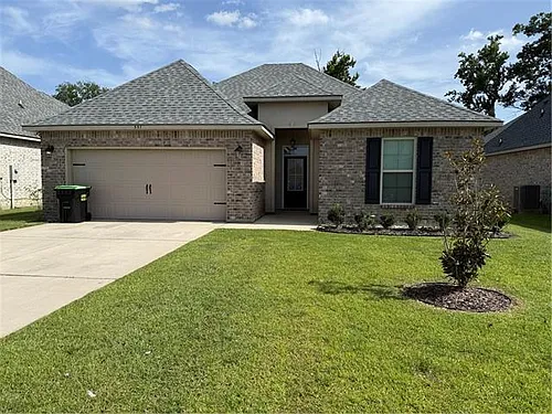 557 Claiborne Trails Dr Photo 1