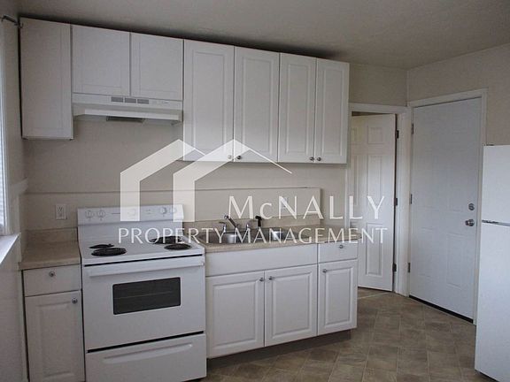3rd image of 817 S 11th St APT 5